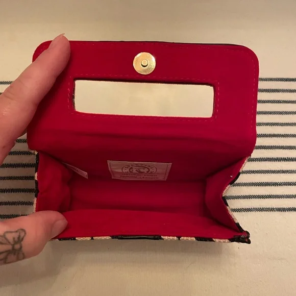 Spartina lipstick holder with mirror. - Picture 3 of 3